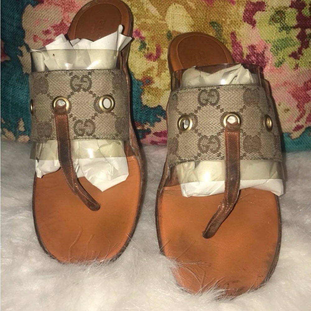 Gucci Tan and Brown Logo Sandals